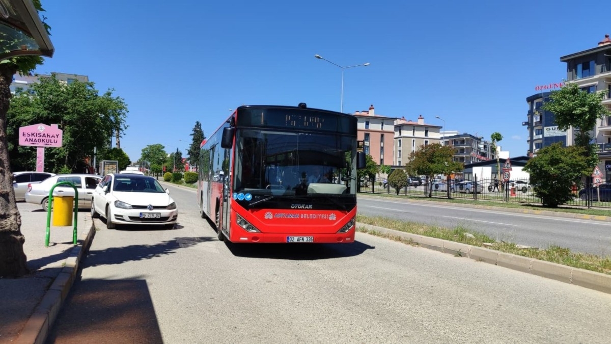 Adıyaman Belediyesi ulaşım ücretlerine yine zam yaptı.