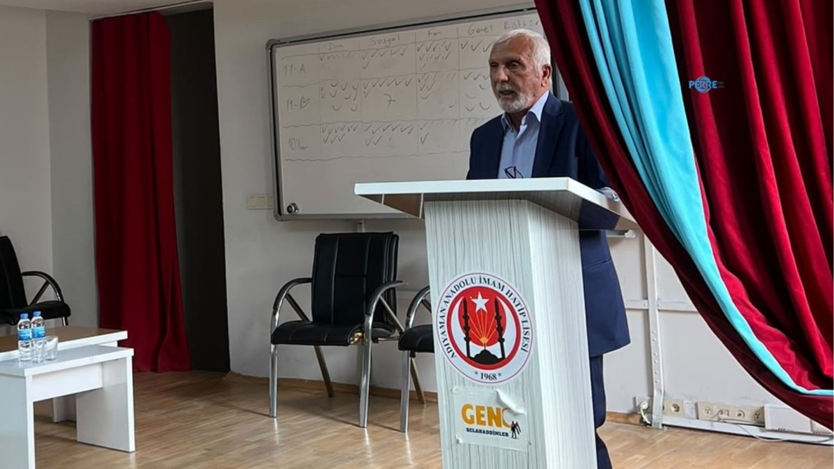 Mehmet Karakuş Hoca, İmam Hatipler Haftası’nda öğrencilerle buluştu